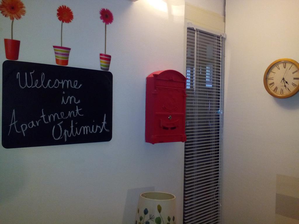Apartment Optimist