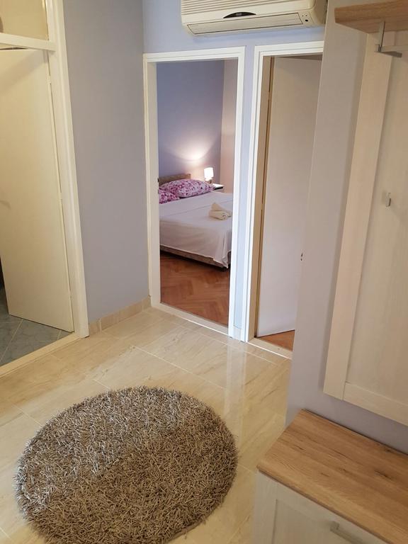 Apartment Vice Mali *