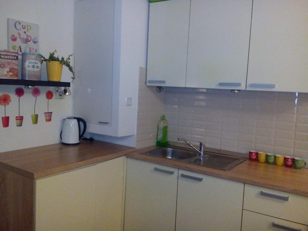 Apartment Optimist *
