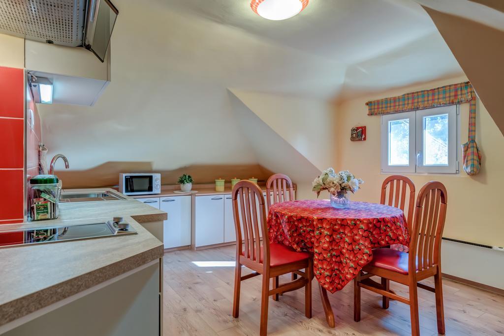 Apartment Bacvice With Free Parking Split