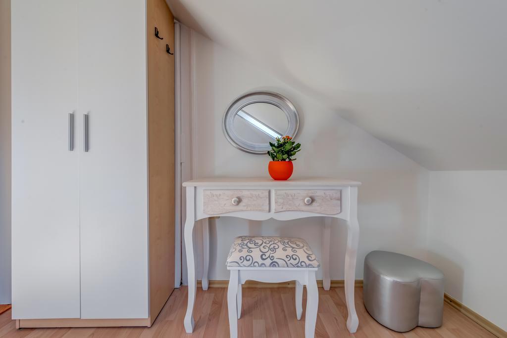 Apartment Bacvice With Free Parking Split