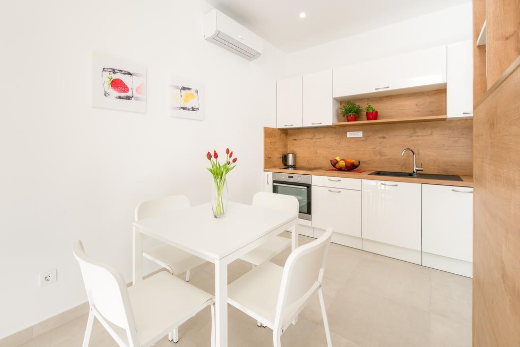 Urban Chic Luxe Apartments Near Beach Bacvice & Centre *