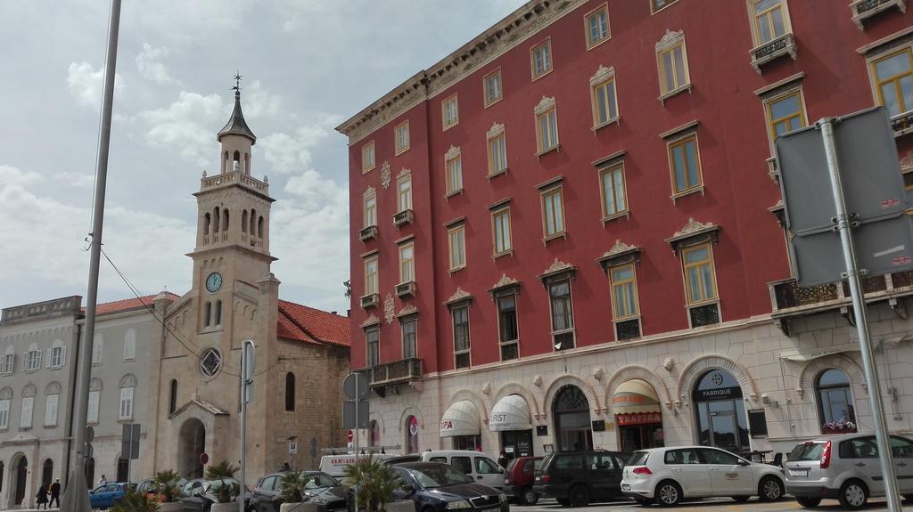 Irisha Split