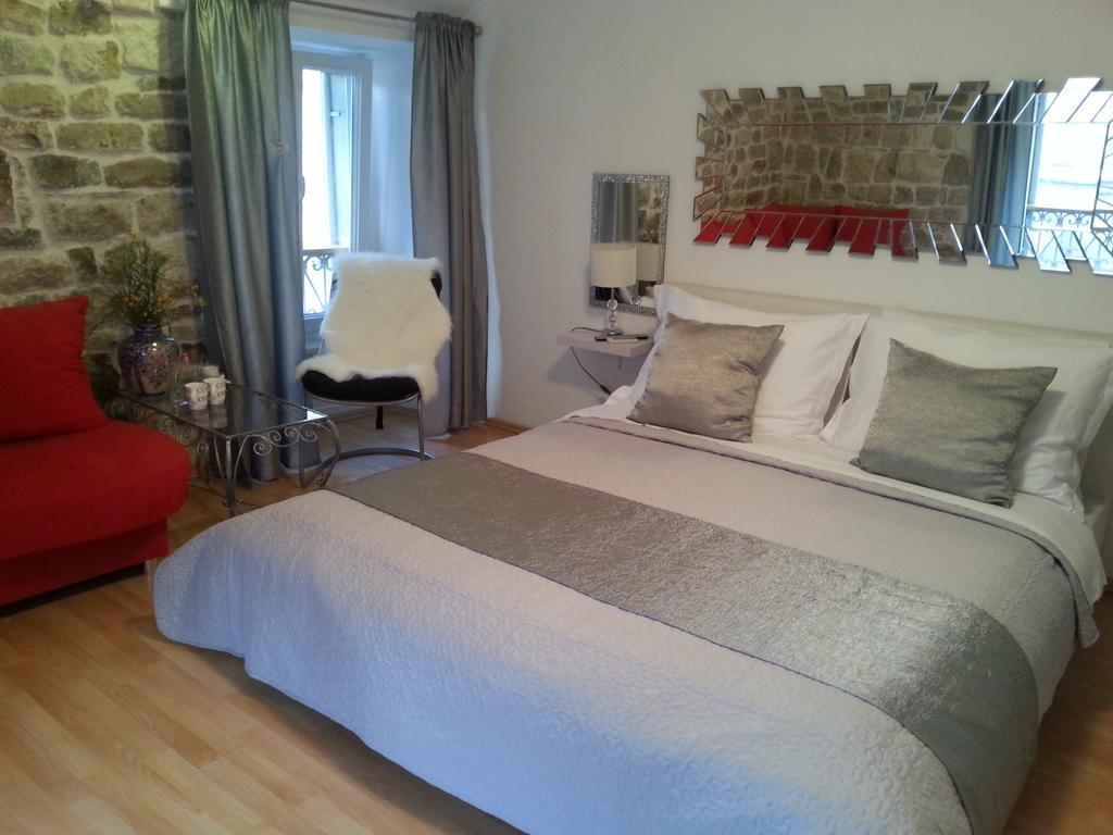 Private In Diocletians Palace Apartamento