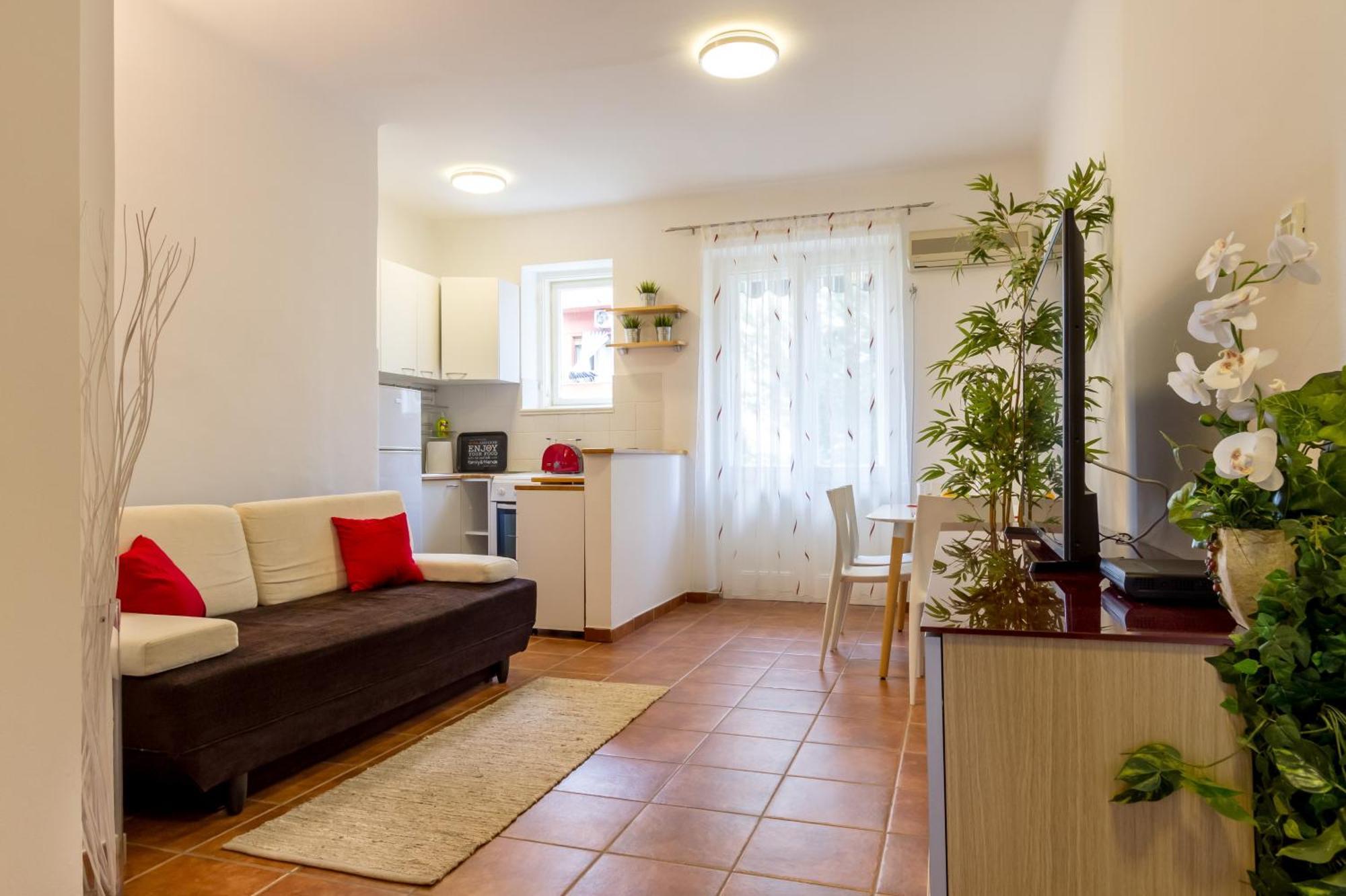 Of Solitude Apartment *