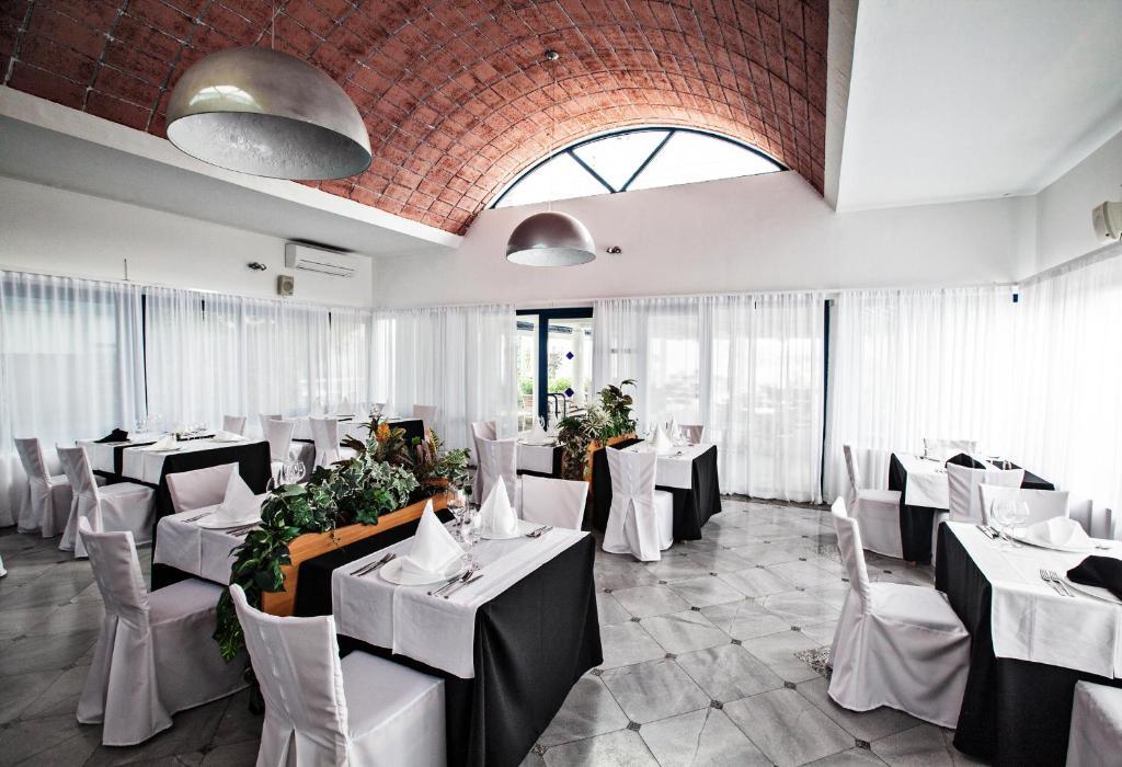 Jadran Hotel
