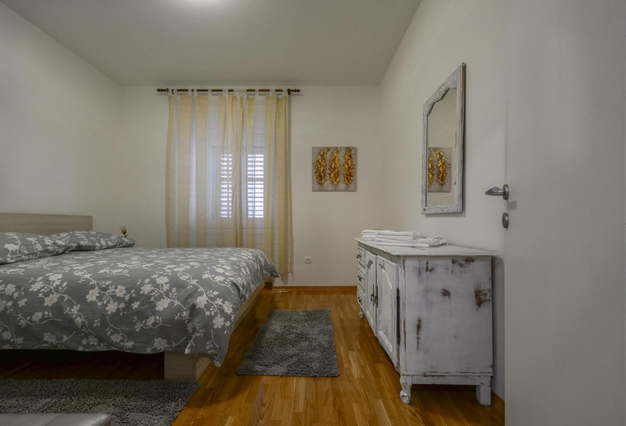 Apartment Vicenco Top Location Split