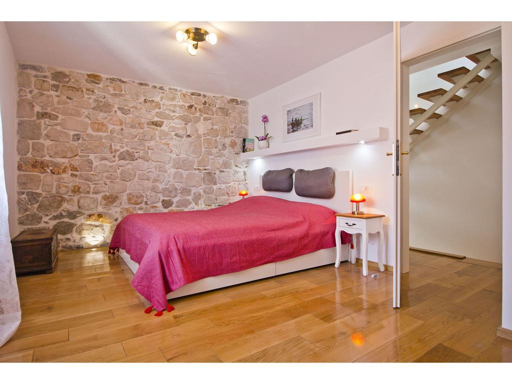 Town House Viva Split