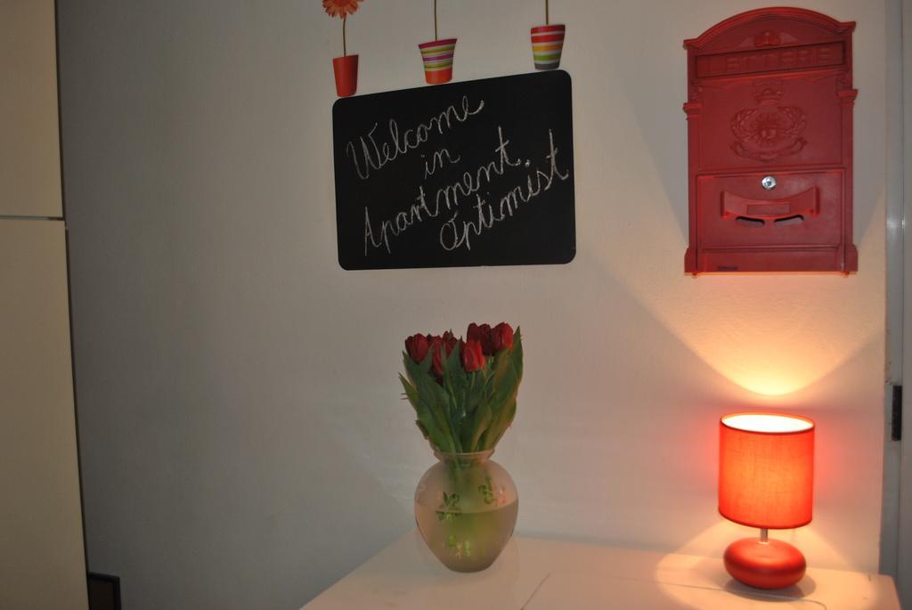 Optimist Apartment