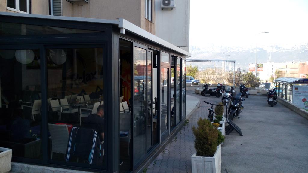 Dubrovacka Ulica * Split