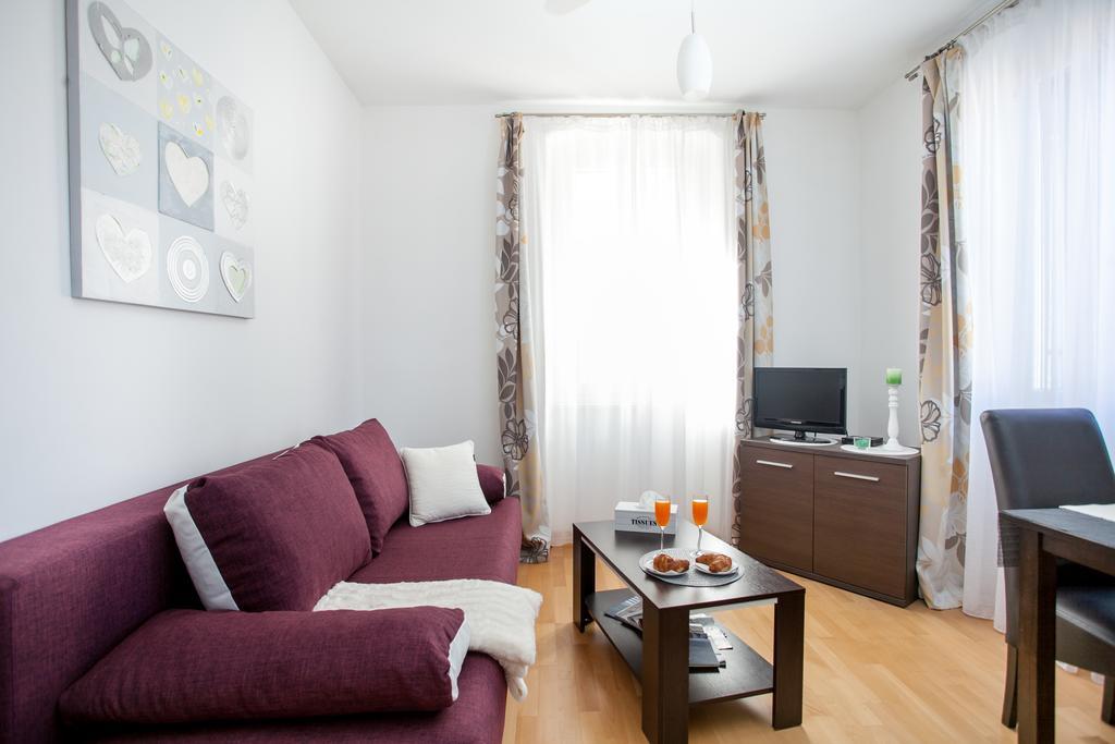 Apartment Goda Center Of *