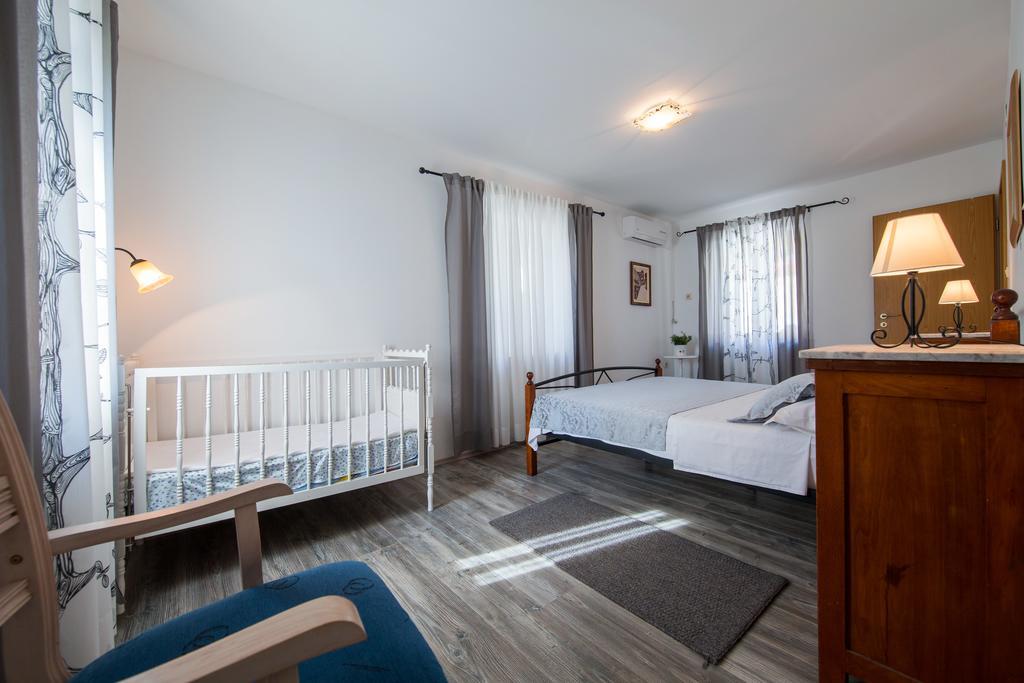 Luxury Mansarda Duplex - City Centre - Stone House Apartment Split