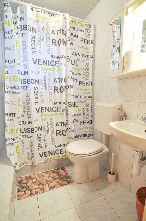 Poolside Paradise - A Hidden Gem In Split Apartamento Split