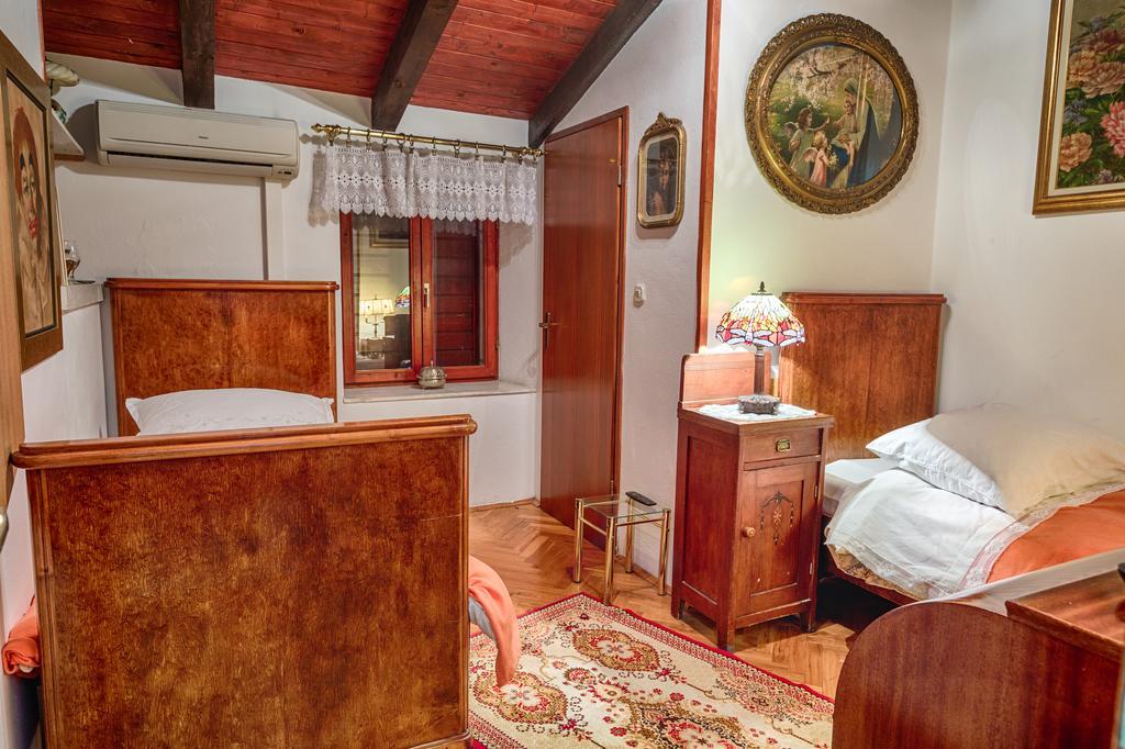 Royal Antique Apartment * Split