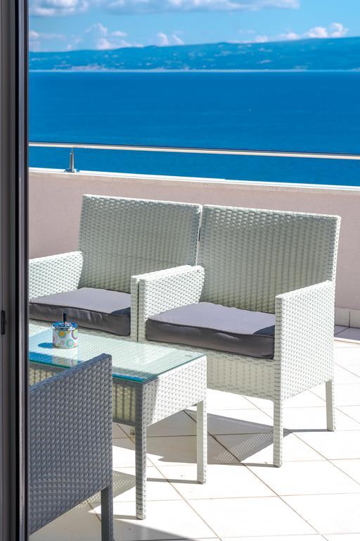View Apartment Split