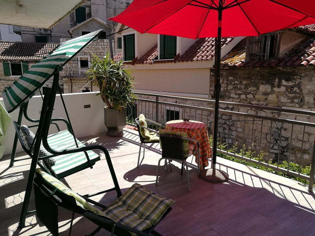 Apartamento Paradise With Big Sunny Terrace In The Old Town, Few Meters From The Sea & Riva Promenade Split