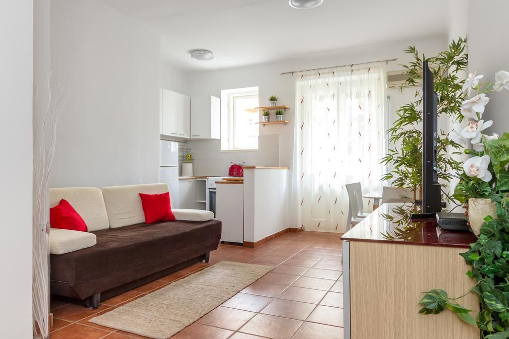 Of Solitude Apartment *