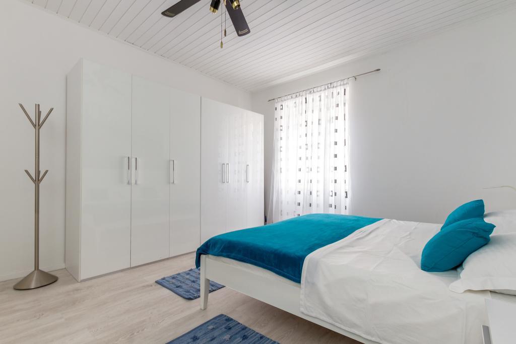 Of Solitude Apartment