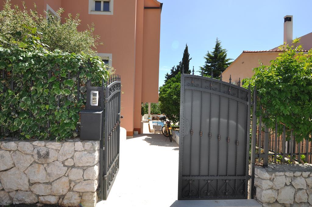 Poolside Paradise - A Hidden Gem In Split *
