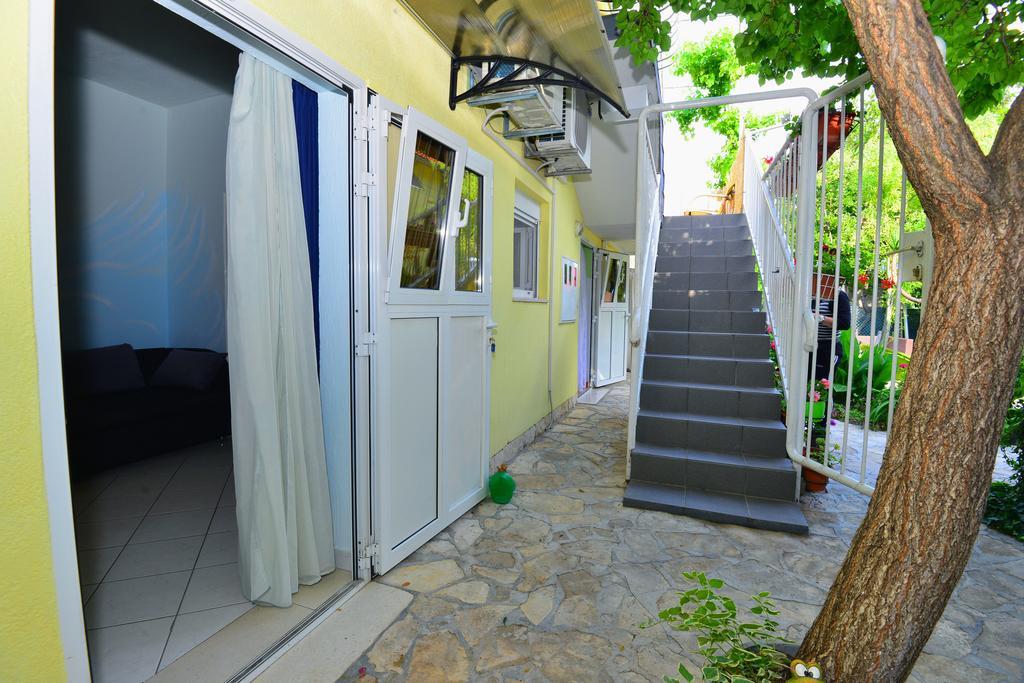 Apartment Veky 3 *