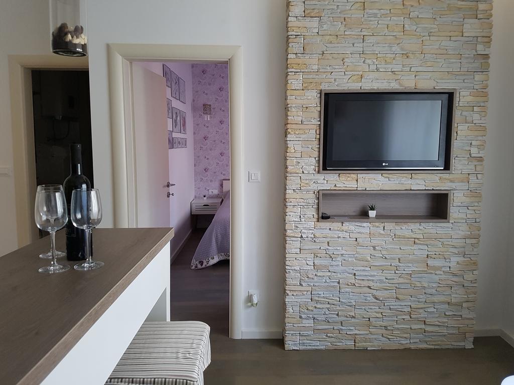 Anna Apartment *