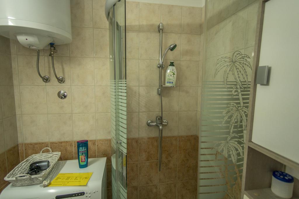 Vana Apartment