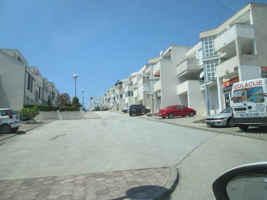 Lana Apartment