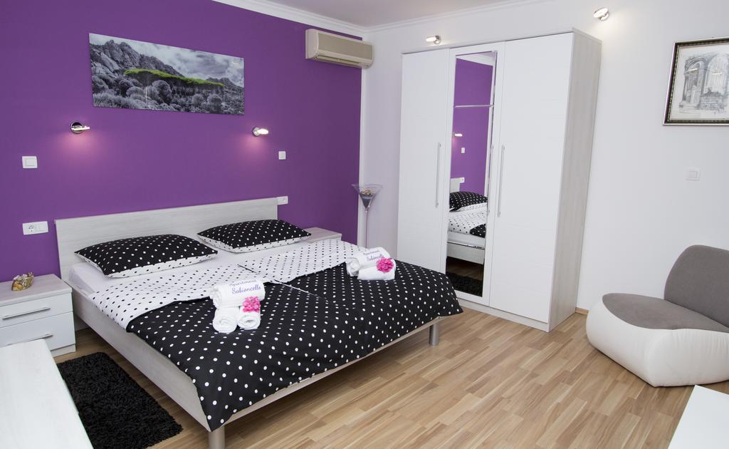 Sabioncello Apartment *