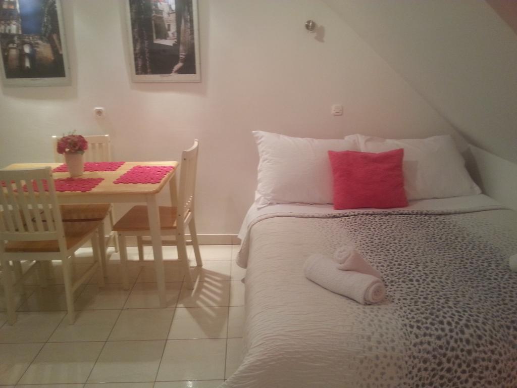 Private In Diocletians Palace *