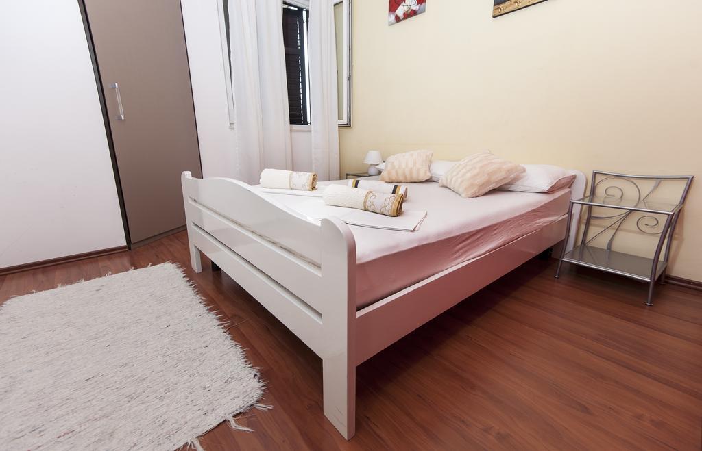 Guest house Znjan Beach Split