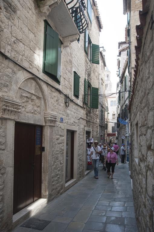 Grgur Ninski krevet i doručak Split