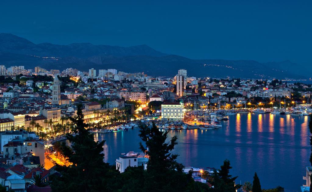 Ante - Diocletian's Palace * Split