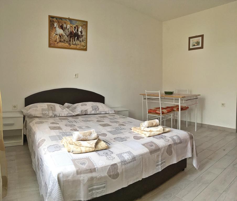 Europe Apartment *