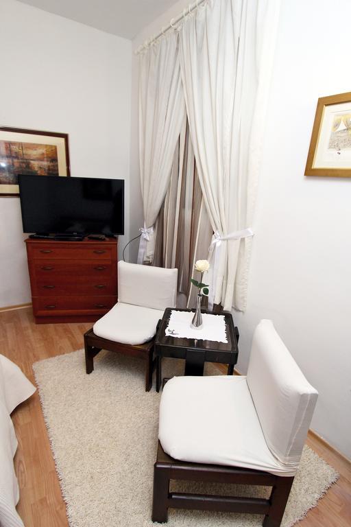 Old Town Manosa Apartamento