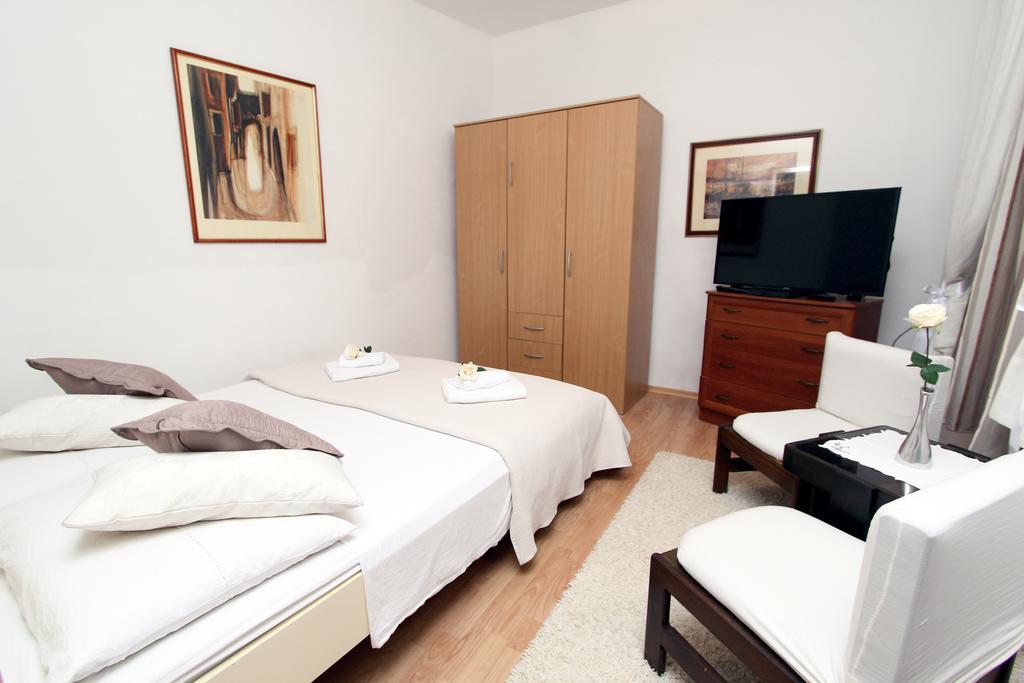 Old Town Manosa Apartamento *