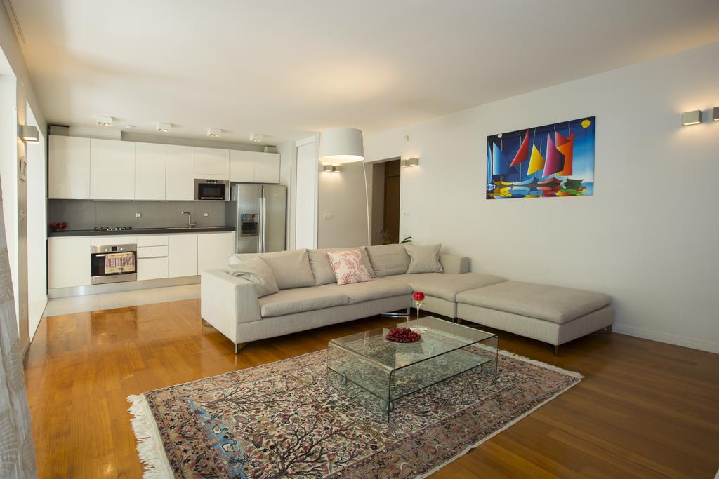 Deluxe Lea With Large Garden Apartamento *