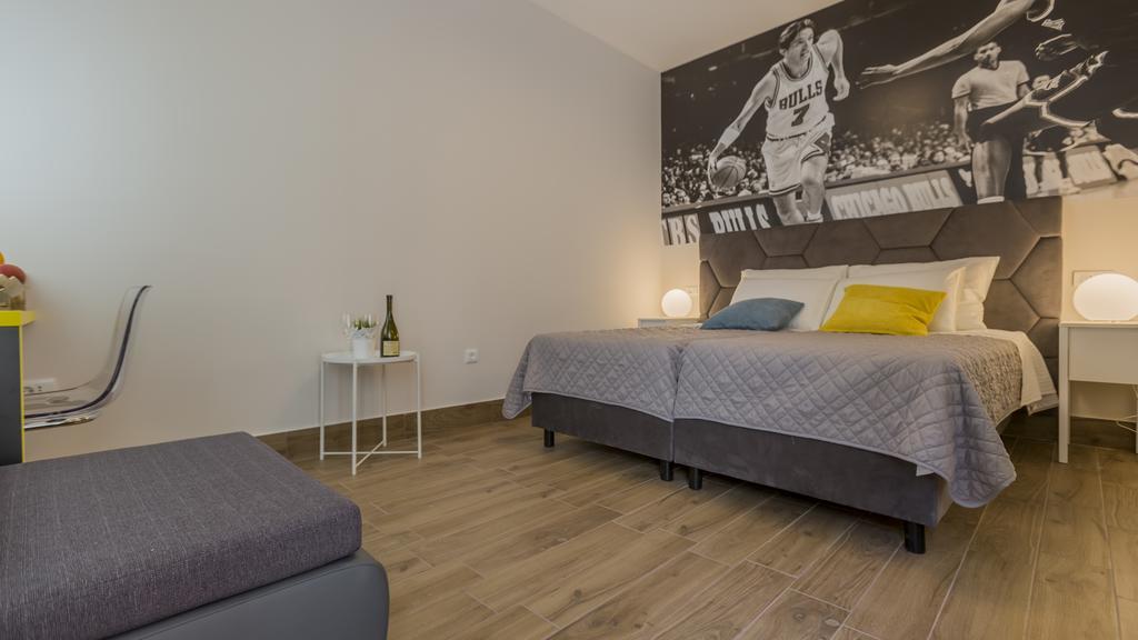 City Hall Apart&rooms Guest house *