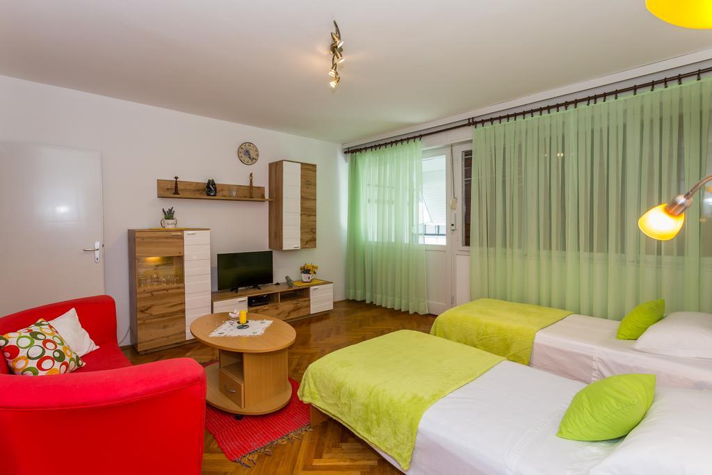 Zapadna Obala Apartment *