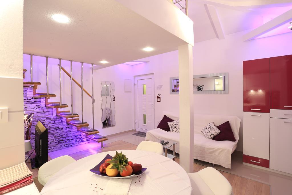 Apartment Ella Split