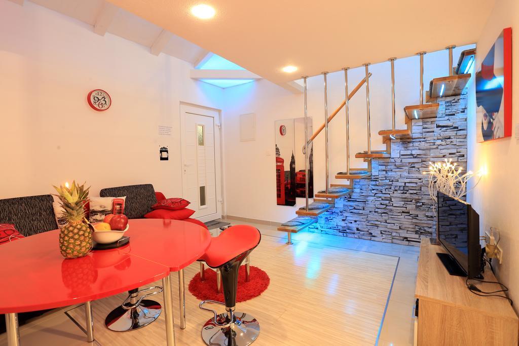 Ella Apartment
