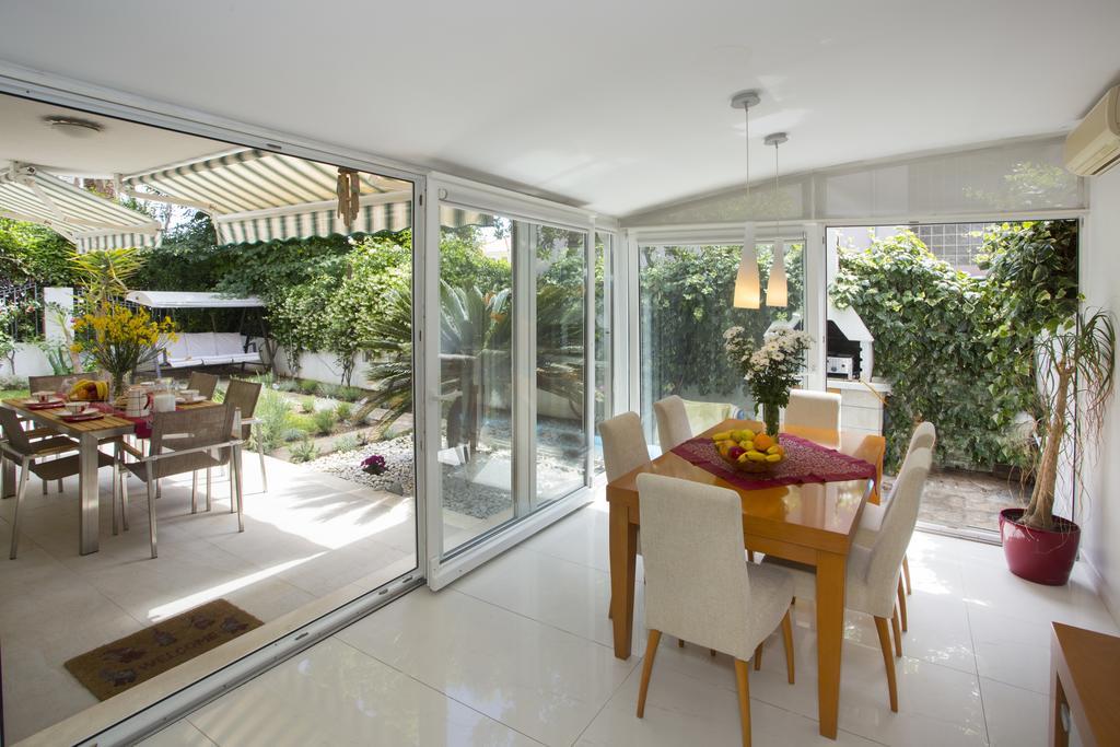 Deluxe Lea With Large Garden