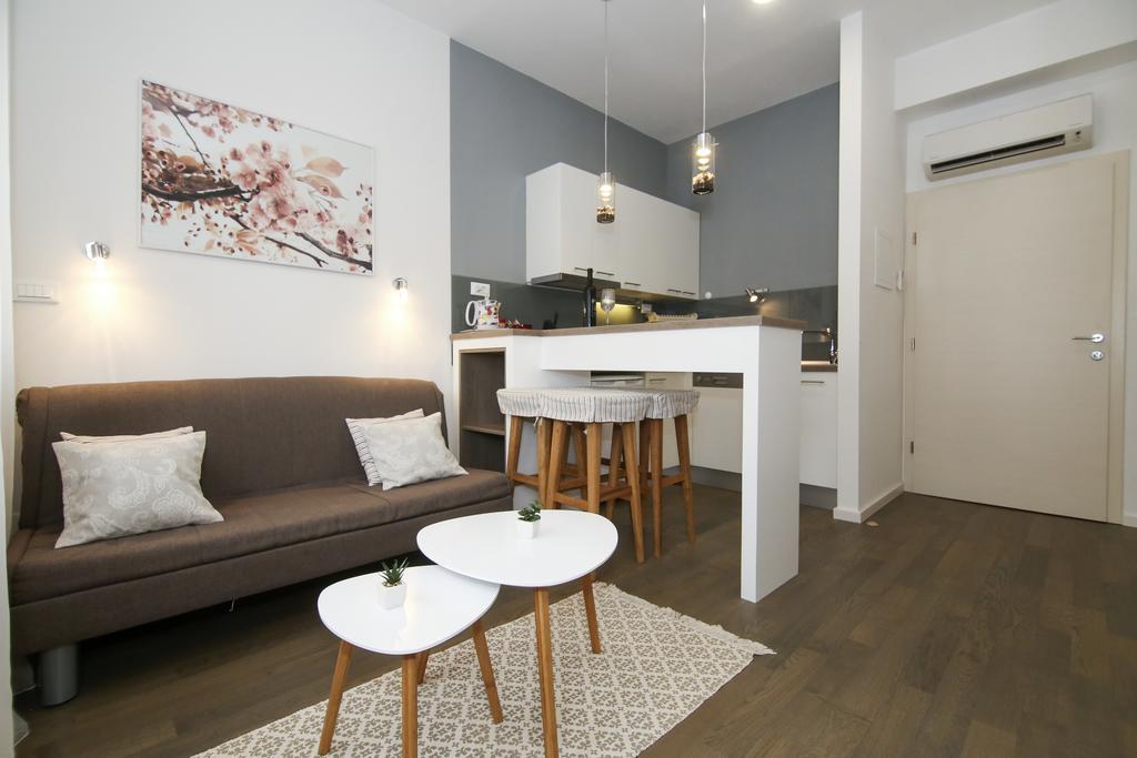 Anna Apartment