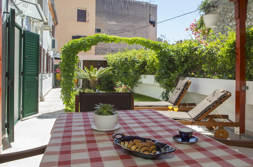 Center Kadena Appartement *
