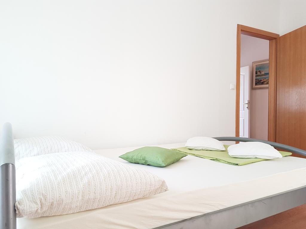 Cetina Apartment *