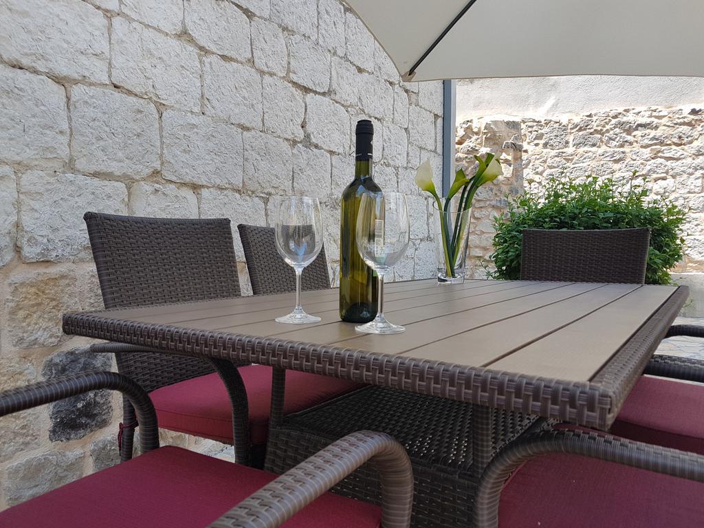 Cetina Apartment *