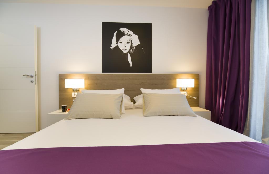 Le Grey Apartment