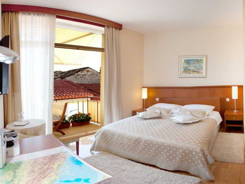 Royal Bed & Breakfast 4*