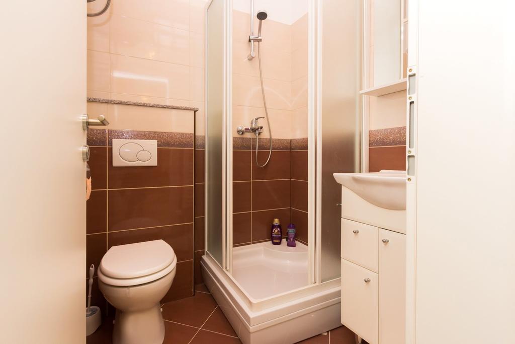 Dora Appartement *