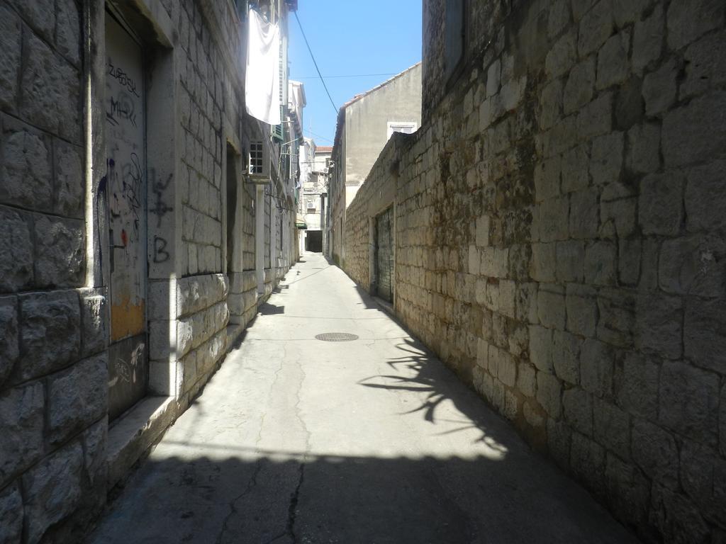 Nika Split