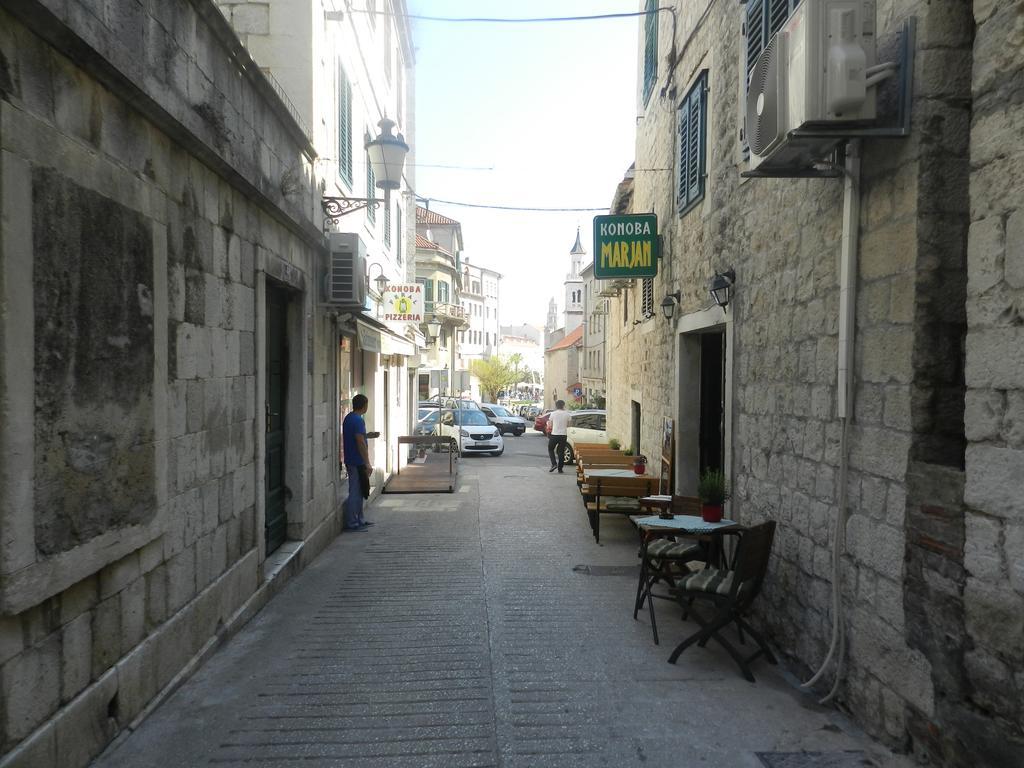 Nika Split
